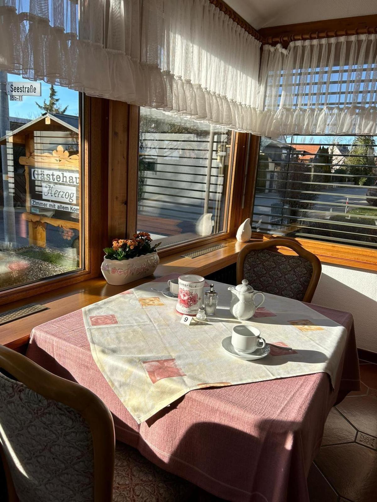 Gaestehaus Herzog Uhldingen-Muhlhofen Bagian luar foto